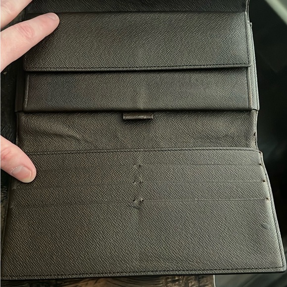 FLASH SALE🔥Louis Vuitton Damier Graphite Wallet💗💗💗 - Picture 2 of 3